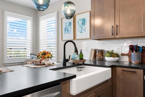 Condominio en venta en Orlando, Florida, 3 dormitorios, 167.13 m2 № 2206587 - foto 18