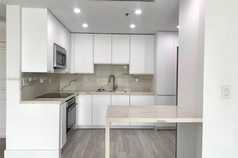 Condo in Key Biscayne, Florida, 2 bedrooms № 2026737