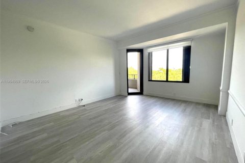 Condo in Key Biscayne, Florida, 2 bedrooms  № 2026737 - photo 7