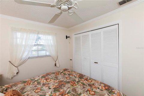 Condo in New Port Richey, Florida, 2 bedrooms  № 1918140 - photo 27