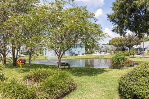 Condo in New Port Richey, Florida, 2 bedrooms  № 1918140 - photo 4