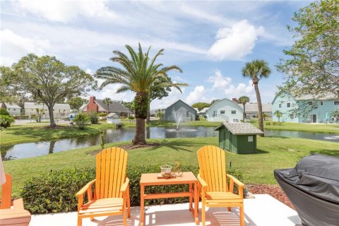 Condo in New Port Richey, Florida, 2 bedrooms  № 1918140 - photo 30