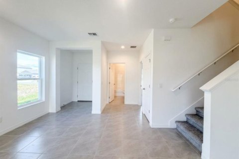 Touwnhouse à louer à Eustis, Floride: 4 chambres, 176.33 m2 № 2156497 - photo 14