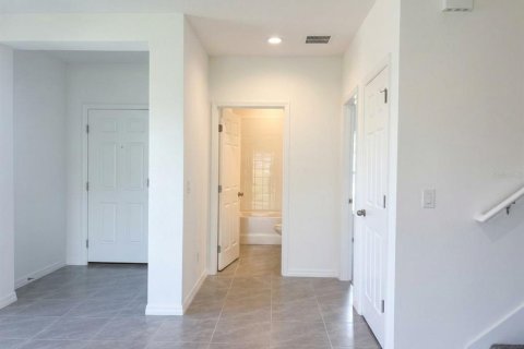 Touwnhouse à louer à Eustis, Floride: 4 chambres, 176.33 m2 № 2156497 - photo 6