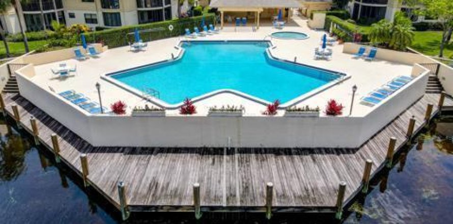 Condo in Jupiter, Florida, 2 bedrooms № 996058
