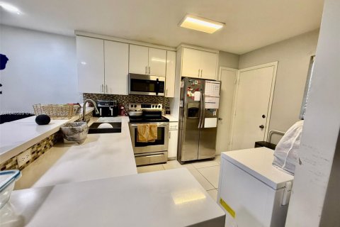 Copropriété à vendre à Miami, Floride: 1 chambre, 88.63 m2 № 1936897 - photo 1