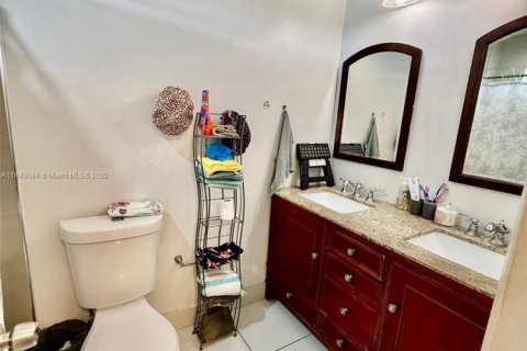 Copropriété à vendre à Miami, Floride: 1 chambre, 88.63 m2 № 1936897 - photo 5