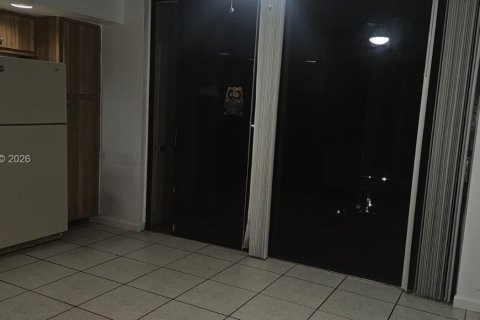 Copropriété à louer à Miami, Floride: 3 chambres, 96.62 m2 № 1956509 - photo 15