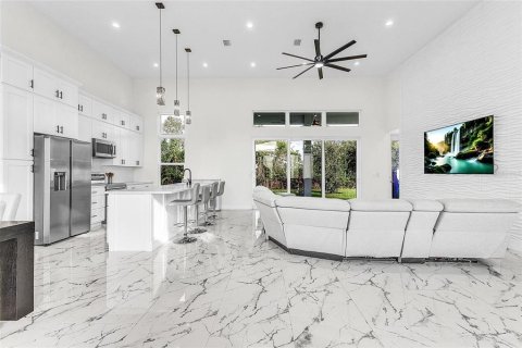 Villa ou maison à louer à Palm Coast, Floride: 3 chambres, 180.32 m2 № 2418548 - photo 9