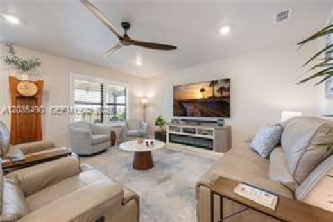House in LaBelle, Florida 3 bedrooms № 2086961 - photo 5