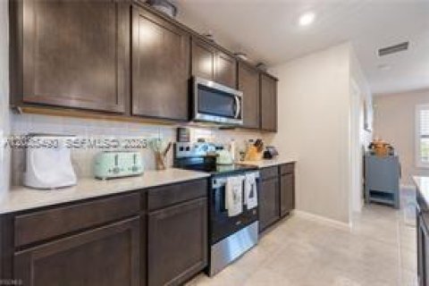 House in LaBelle, Florida 3 bedrooms № 2086961 - photo 14
