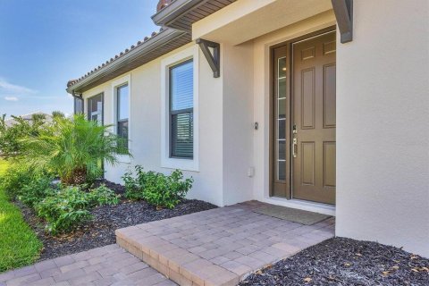Duplex in Bradenton, Florida 2 bedrooms, 144.74 sq.m. № 1745125 - photo 3