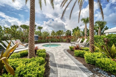 Duplex in Bradenton, Florida 2 bedrooms, 144.74 sq.m. № 1745125 - photo 30