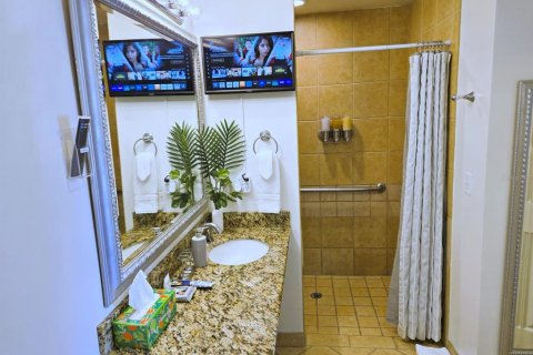 Condo in Four Corners, Florida, 1 bedroom  № 1886771 - photo 16