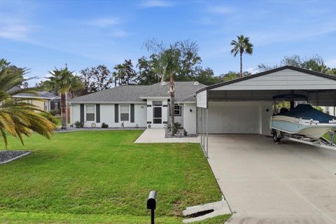 Casa en Inverness, Florida 3 dormitorios, 166.39 m2 № 2207204