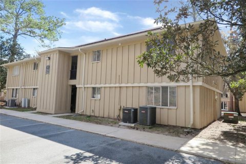 Condo in Gainesville, Florida, 2 bedrooms № 2143033