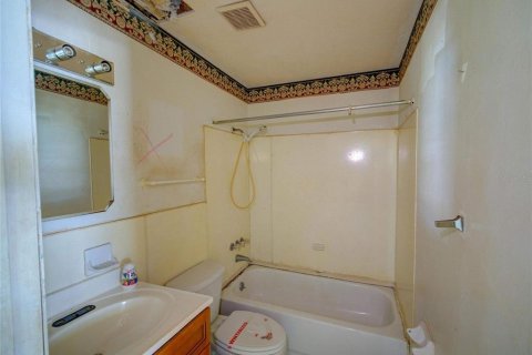 Купить виллу или дом в Хейнс-Сити, Флорида 7 комнат, 94.2м2, № 1914123 - фото 8