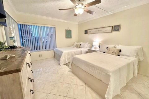 Condominio en venta en St. Lucie, Florida, 2 dormitorios, 110 m2 № 1701346 - foto 9