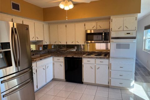 Copropriété à louer à Clearwater, Floride: 2 chambres, 130.06 m2 № 2113571 - photo 12