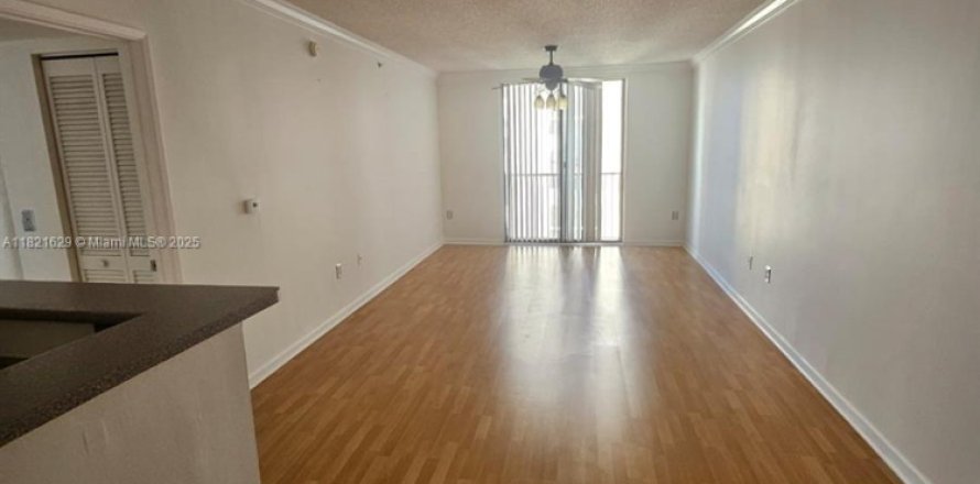 Condo à Hollywood, Floride, 1 chambre № 1783808