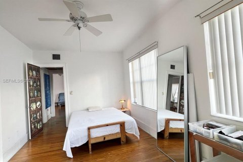 Condo in Miami Beach, Florida, 1 bedroom  № 2044508 - photo 6