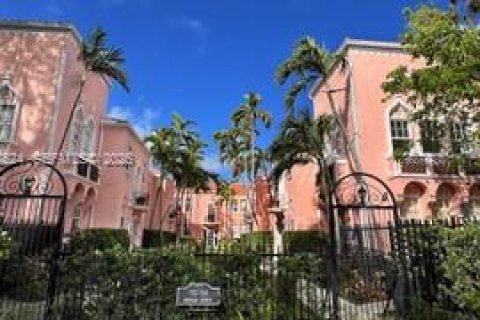 Condo in Miami Beach, Florida, 1 bedroom  № 2044508 - photo 8