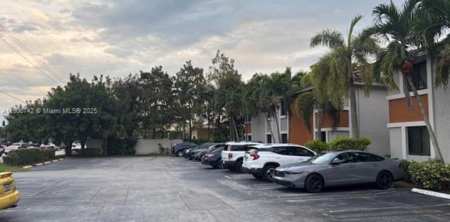 Condo in Coral Springs, Florida, 2 bedrooms  № 1963280