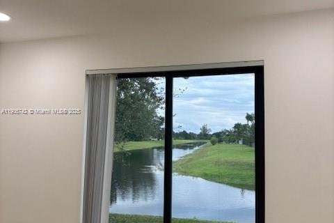 Condo in Coral Springs, Florida, 2 bedrooms  № 1963280 - photo 17