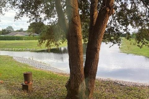 Condo in Coral Springs, Florida, 2 bedrooms  № 1963280 - photo 26