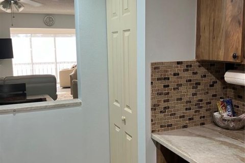 Copropriété à louer à Port Charlotte, Floride: 2 chambres, 96.99 m2 № 1105334 - photo 8