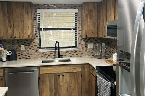 Copropriété à louer à Port Charlotte, Floride: 2 chambres, 96.99 m2 № 1105334 - photo 9