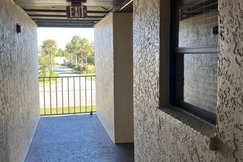 Copropriété à louer à Port Charlotte, Floride: 2 chambres, 96.99 m2 № 1105334 - photo 6