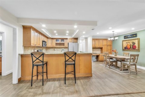 Casa en venta en Safety Harbor, Florida, 4 dormitorios, 247.31 m2 № 1803184 - foto 7