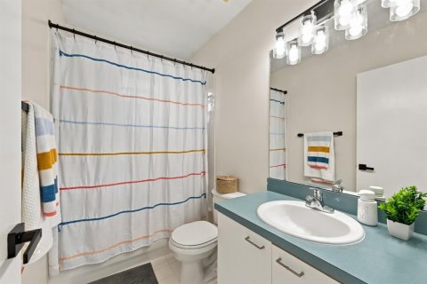House in Coral Springs, Florida 3 bedrooms, 200.67 sq.m. № 2428444 - photo 26
