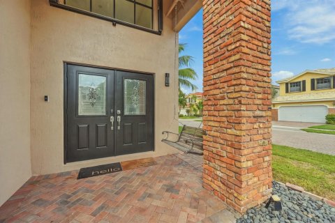 House in Coral Springs, Florida 3 bedrooms, 200.67 sq.m. № 2428444 - photo 3