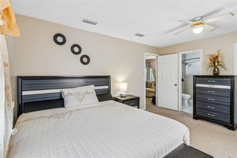 Villa ou maison à vendre à Deltona, Floride: 3 chambres, 108.51 m2 № 2437166 - photo 11