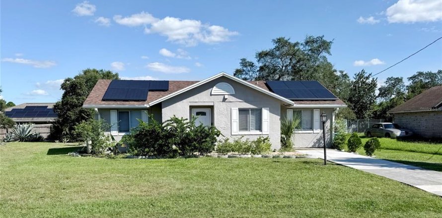 Villa ou maison à Deltona, Floride 3 chambres, 108.51 m2 № 2437166