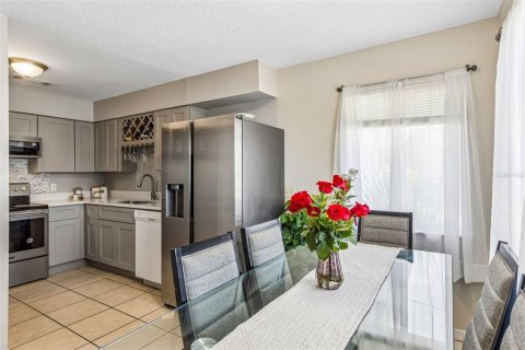 Villa ou maison à vendre à Deltona, Floride: 3 chambres, 108.51 m2 № 2437166 - photo 5