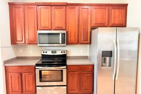 House in Port St. Lucie, Florida 4 bedrooms, 209.03 sq.m. № 2083622 - photo 27