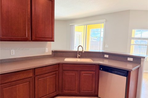 House in Port St. Lucie, Florida 4 bedrooms, 209.03 sq.m. № 2083622 - photo 29
