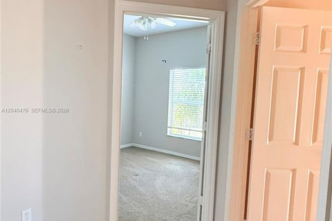House in Port St. Lucie, Florida 4 bedrooms, 209.03 sq.m. № 2083622 - photo 17