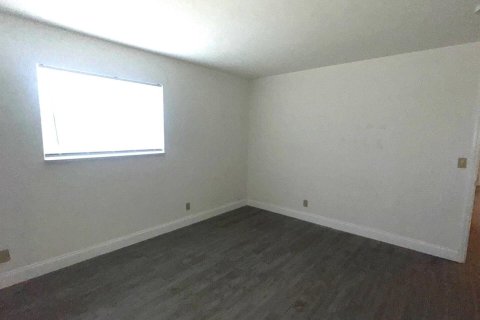 Villa ou maison à vendre à Stuart, Floride: 4 chambres, 154.96 m2 № 2272567 - photo 16