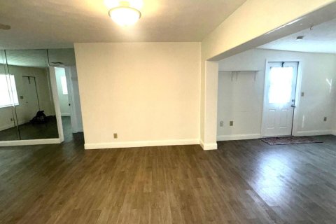 Villa ou maison à vendre à Stuart, Floride: 4 chambres, 154.96 m2 № 2272567 - photo 10