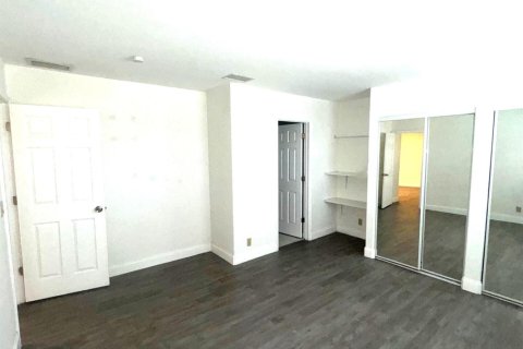 Villa ou maison à vendre à Stuart, Floride: 4 chambres, 154.96 m2 № 2272567 - photo 12