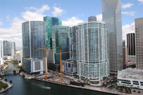 Condo in Miami, Florida, 2 bedrooms  № 1988436 - photo 8