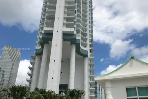 Condo in Miami, Florida, 2 bedrooms  № 1988436 - photo 4