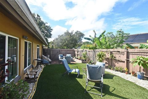 Casa en venta en Kissimmee, Florida, 3 dormitorios, 113.15 m2 № 2123856 - foto 12