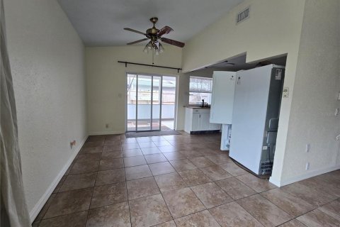 Casa en venta en Kissimmee, Florida, 3 dormitorios, 113.15 m2 № 2123856 - foto 28