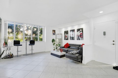 Copropriété à louer à Miami, Floride: 3 chambres, 157.93 m2 № 2064348 - photo 7