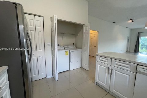 Touwnhouse à louer à Weston, Floride: 2 chambres, 110.46 m2 № 2043797 - photo 14